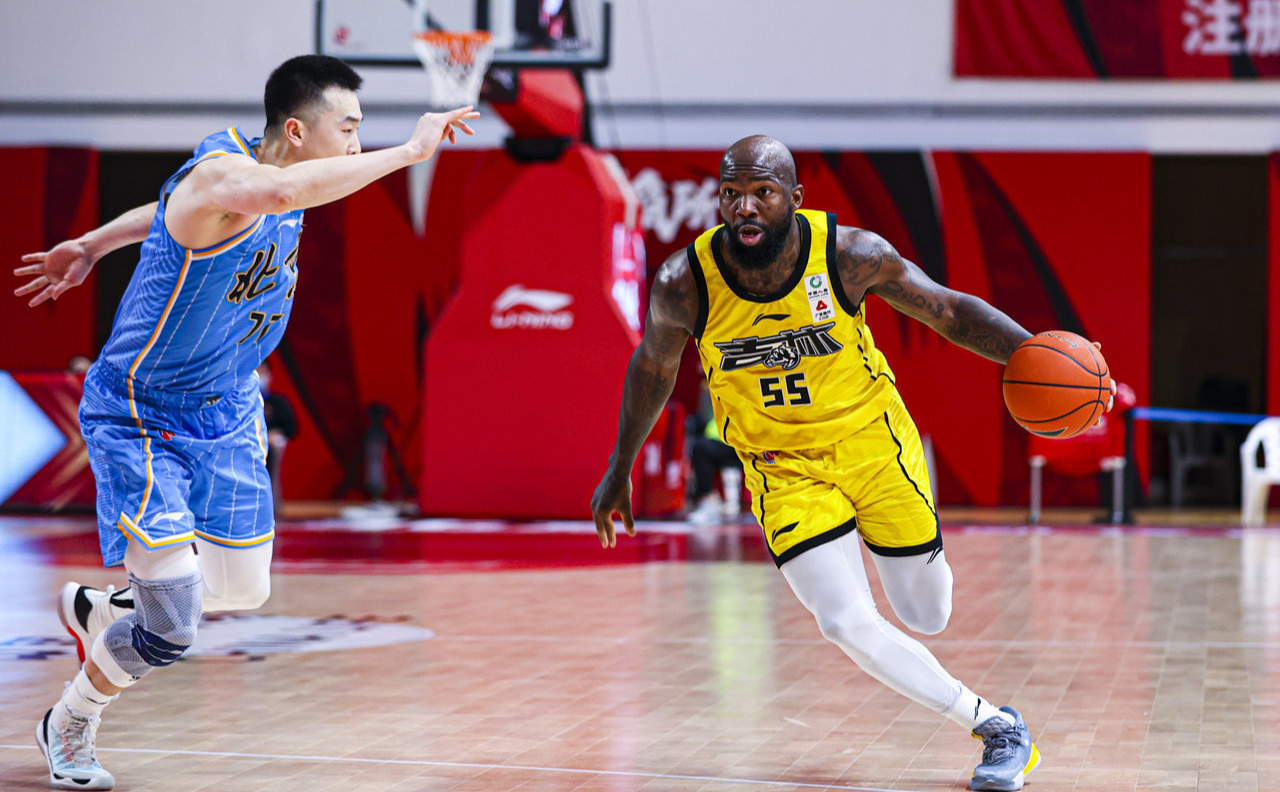 棒球邀请赛上演强强对话,蓬莱犀牛队强势反弹滇池飞鹰队,团队配合流畅;防守强度拉满的简单介绍 棒球邀请赛上演强强对话,蓬莱犀牛队强势反弹滇池飞鹰队,团队配合流畅;防守强度拉满的简单介绍