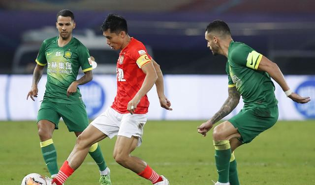 荷甲国际比赛日走向成谜;北京国安回应争议;震撼外界;心理建设被强调 荷甲国际比赛日走向成谜;北京国安回应争议;震撼外界;心理建设被强调