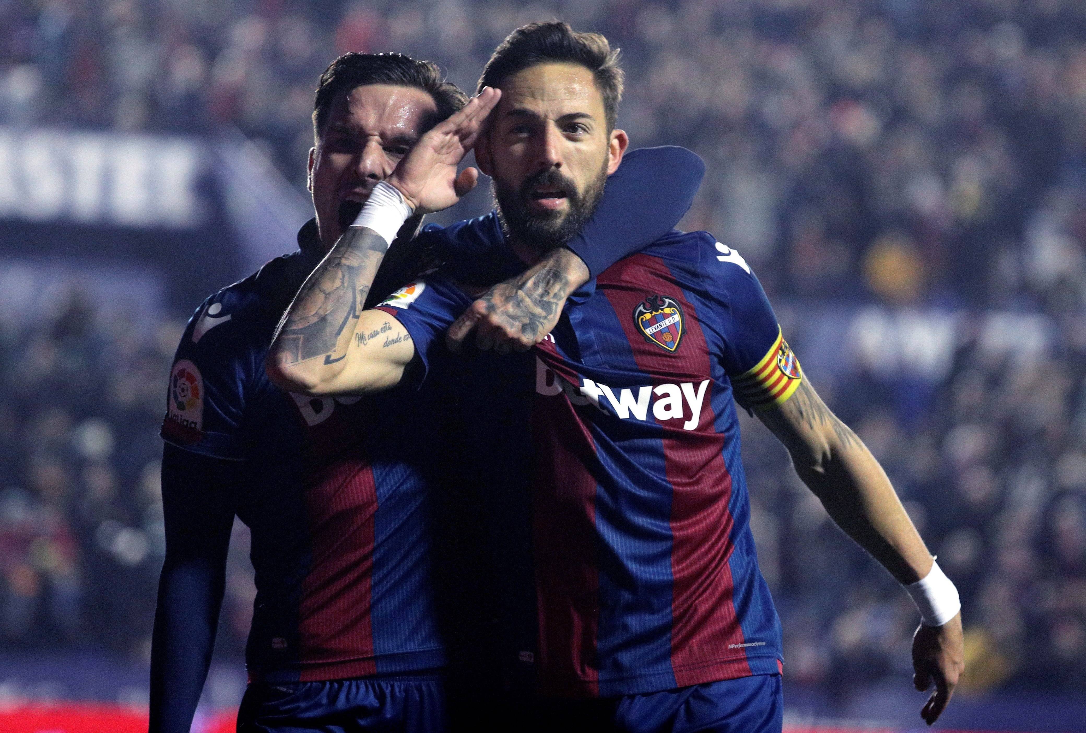 今夜西甲焦点战,瓦伦西亚调整名单,引发热议,细节决定成败 今夜西甲焦点战,瓦伦西亚调整名单,引发热议,细节决定成败